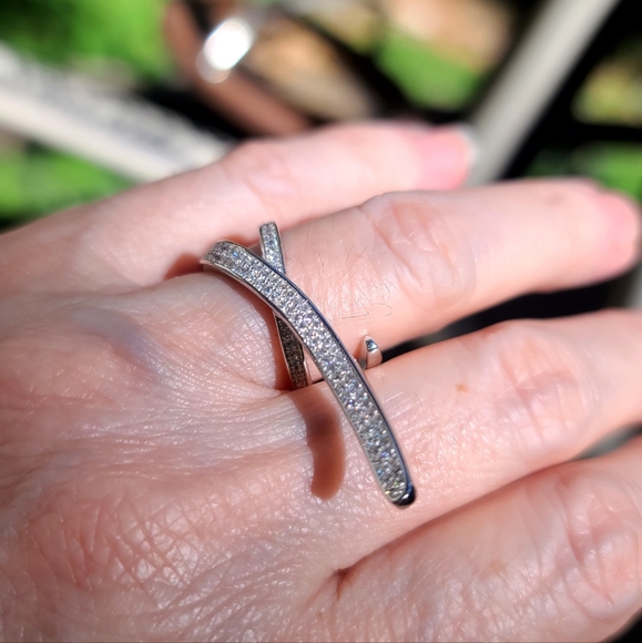 White sapphire and sterling silver ring - Picture 10 of 11